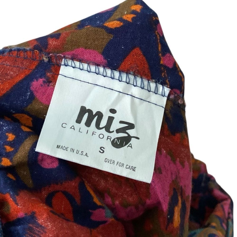 Vintage Miz California High Waist Shorts - Pink and Red Pattern Made in USA in S - Picture 8 of 8